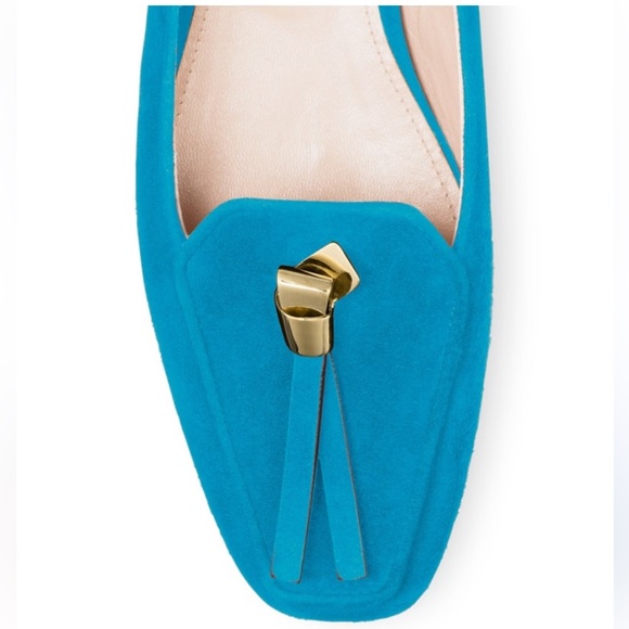 Stuart Weitzman Turquoise Slipknot Suede Flats with Gold Accents!NEW - Picture 2 of 9